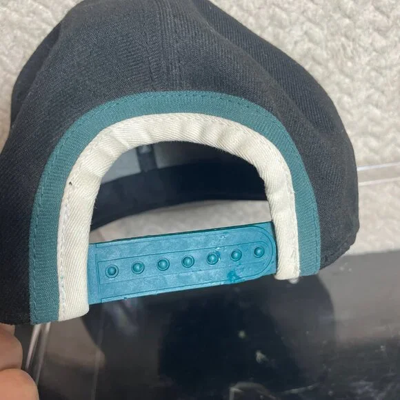 New Era Philadelphia Eagles Two-Tone Snapback Hat Black teal Sz M/L Sportswear‎ - Picture 8 of 10